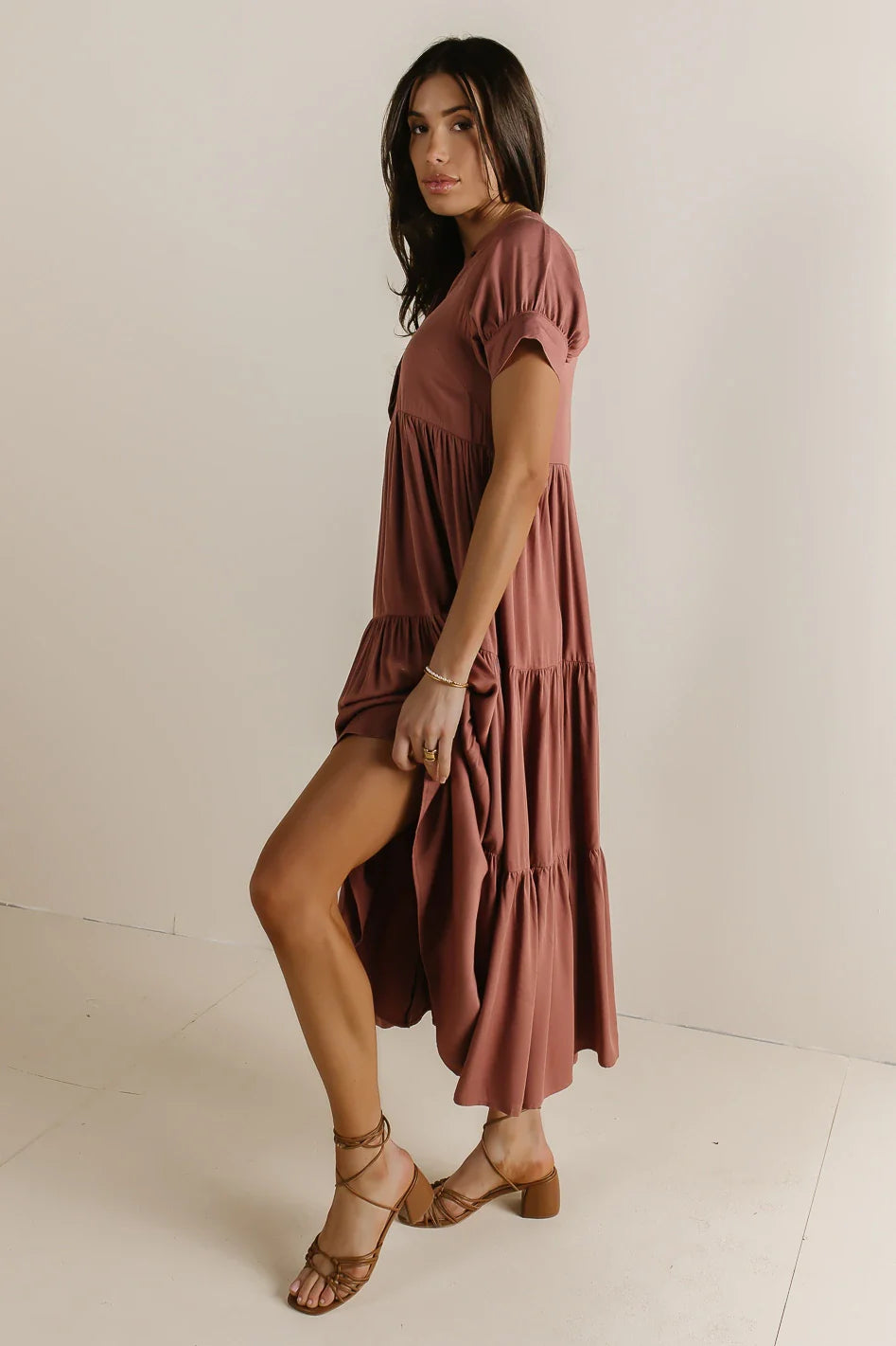 Amanda Tiered Dress in Raisin