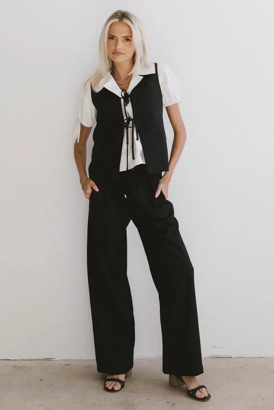 Eslyn Baggy Pants in Black