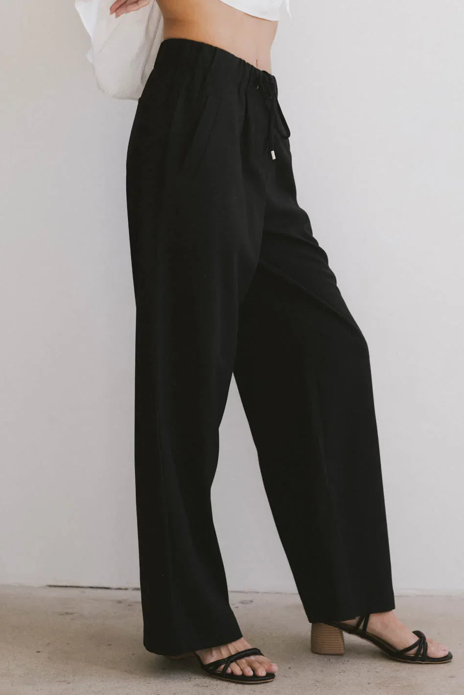 Eslyn Baggy Pants in Black