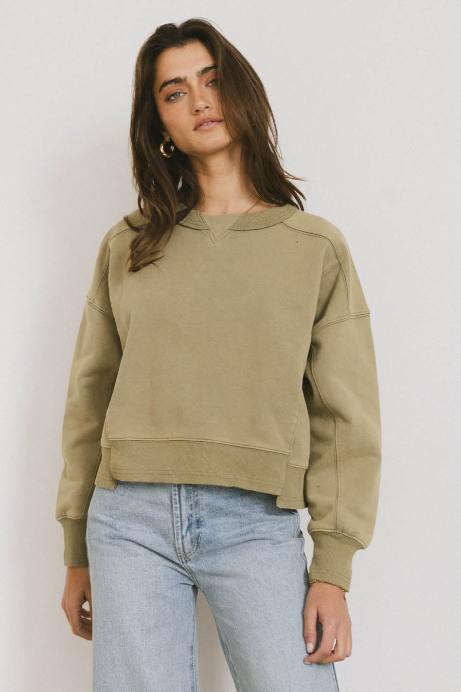 Aarti Sweatshirt in Olive