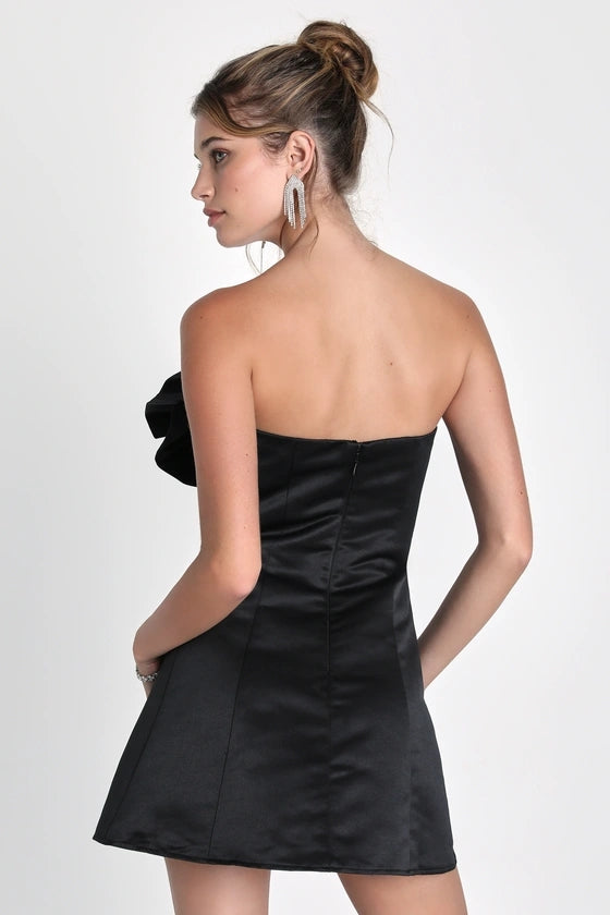 Black Front Bow Strapless Mini Dress