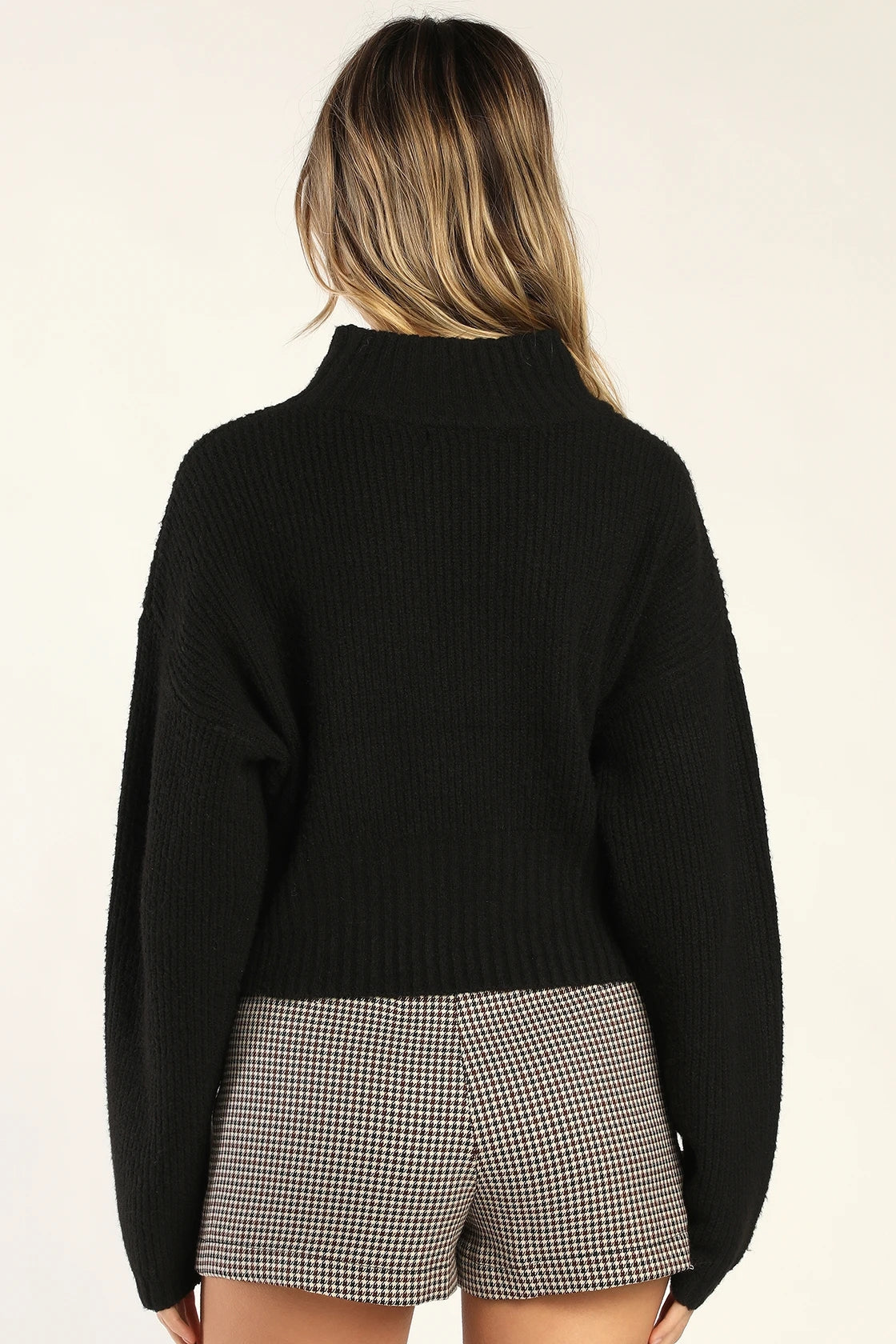 Black Long Sleeves Knit Crop Sweater