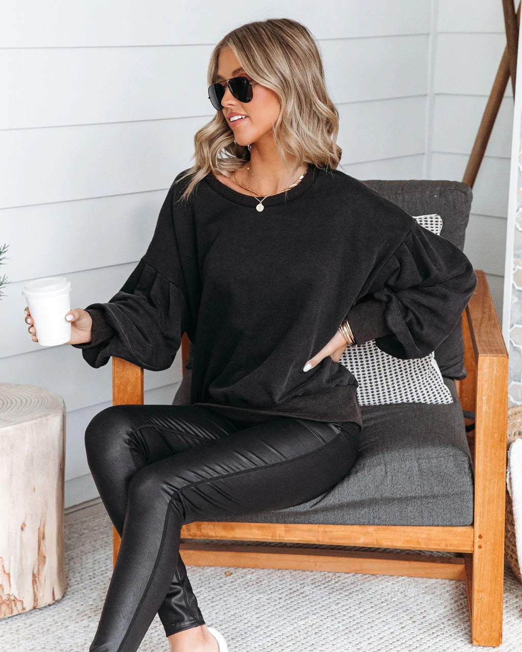 Black Solid Oversized Sweatshirt