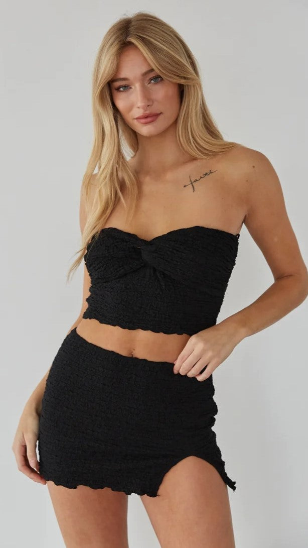 Black Twist Cropped Tube Top